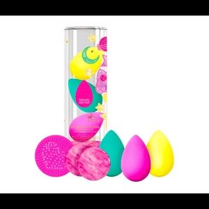 Beauty Blender sponge & cleaning bundle